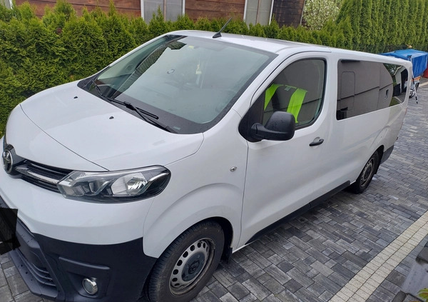 Toyota ProAce cena 115620 przebieg: 77000, rok produkcji 2021 z Grybów małe 106